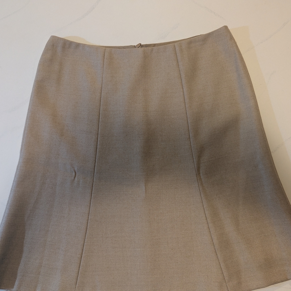Brooks Brothers Elegant Tan Wool Blend Women's A-Line Skirtβ Career Size 10